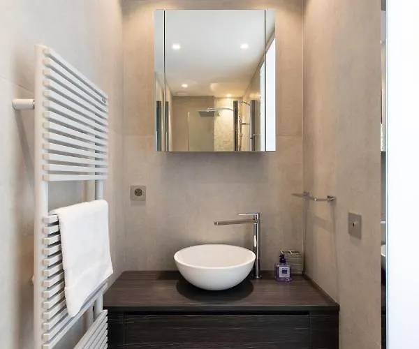 Blue Dreams Yourhosthelper