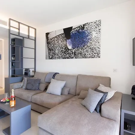 Blue Dreams Yourhosthelper